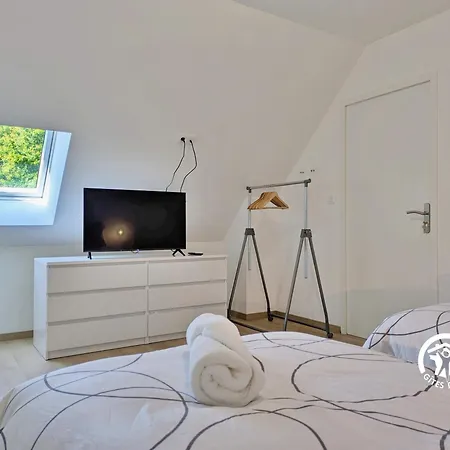 Alezan, 6 Personnes Ferienhaus *